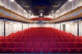 Voice and Guitar Concert at Betty Nansen Theatre